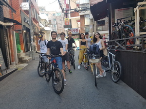 스위스에서온학생들 한강으로 갑니다.